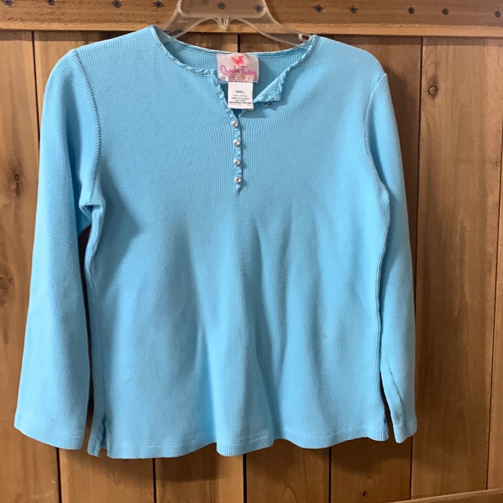 Woman’s Light Blue Jersey Shirt By Quacker Factory Size Small